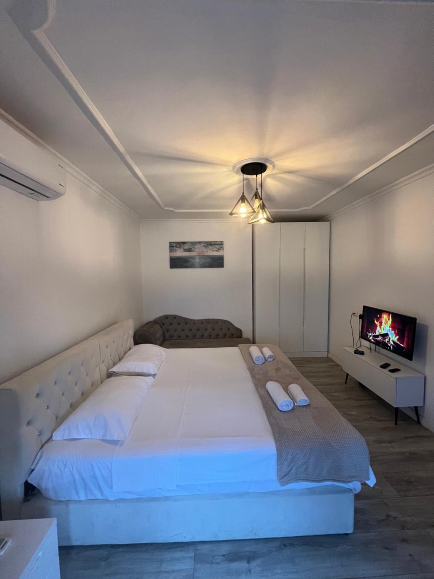 Skanderbeg View Apartments 티라나 외부 사진